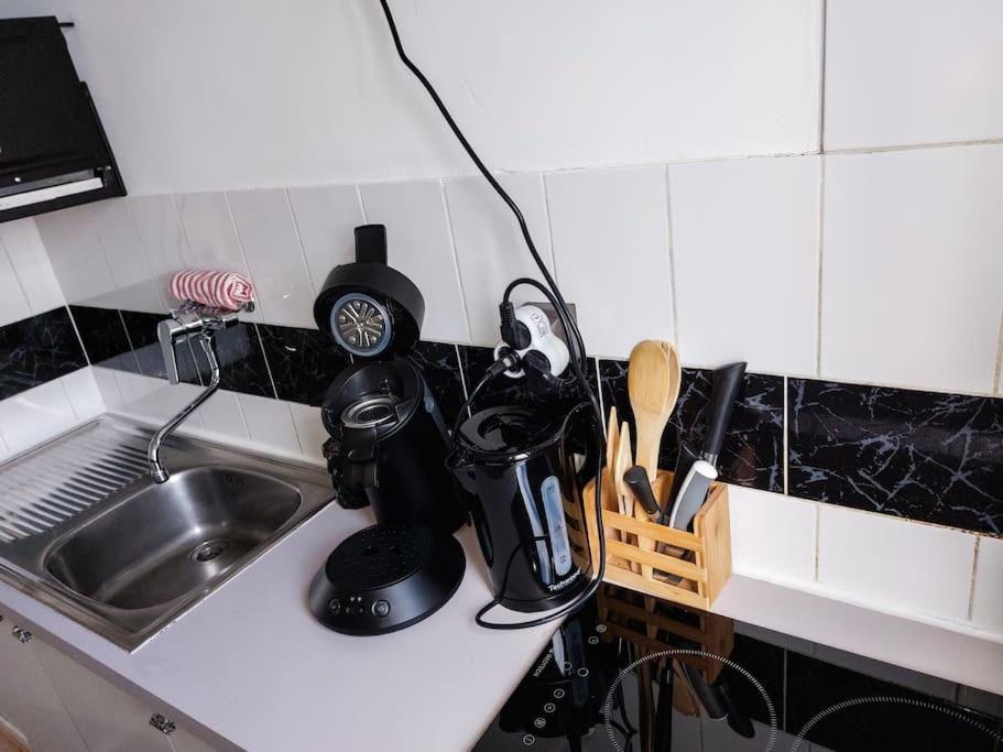 Le Sympathique - Petit Dejeuner, Netflix, Jacuzzi Ruan Exterior foto